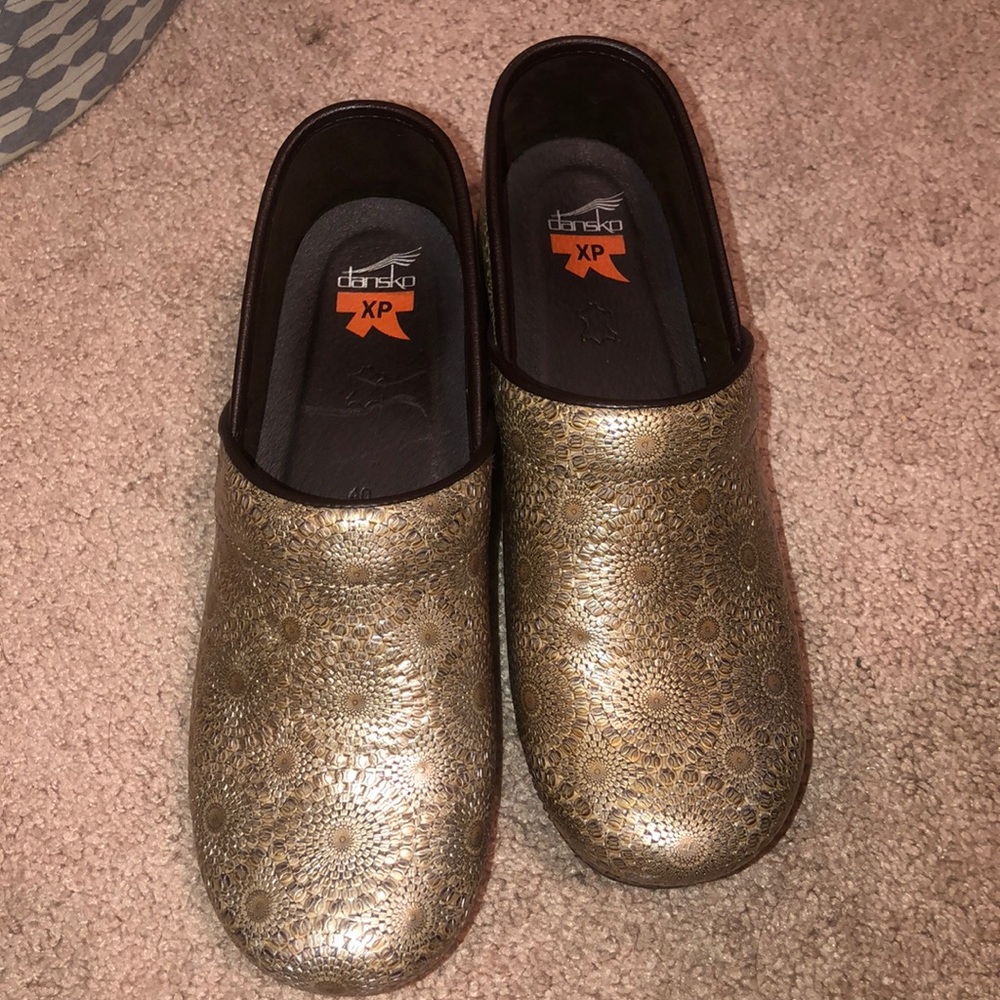 Brand new dansko clogs